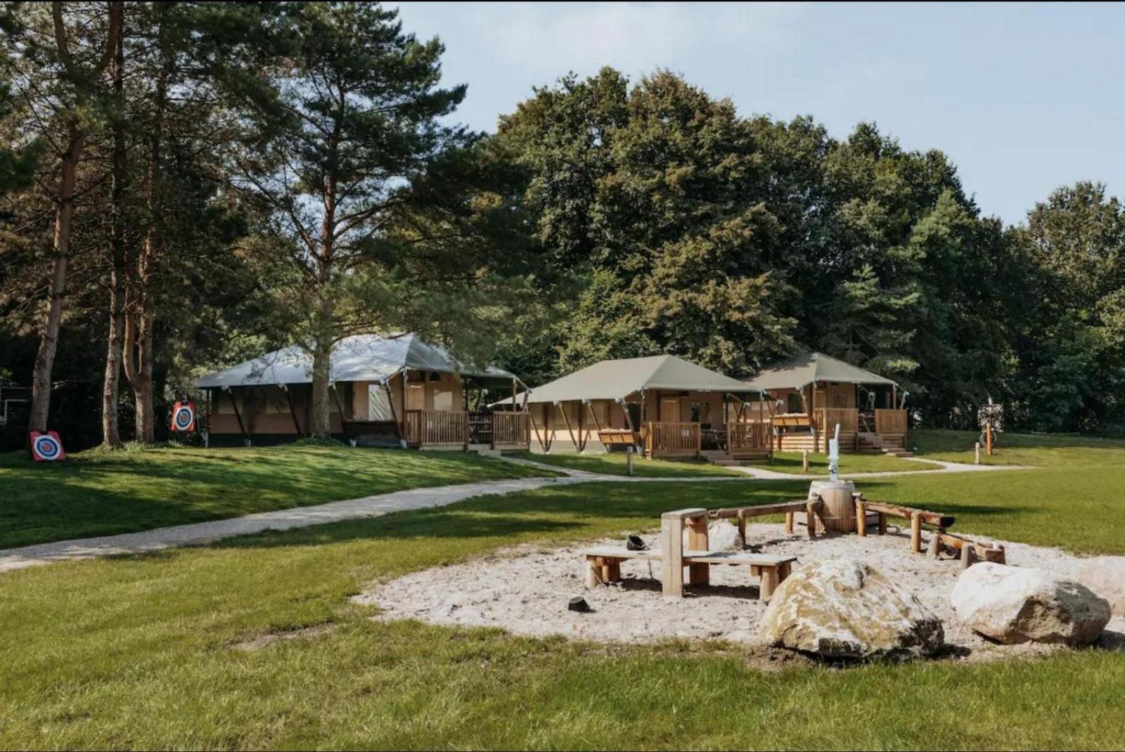 Glamping Lodge With Eco-Wellness Zeewolde Exterior photo