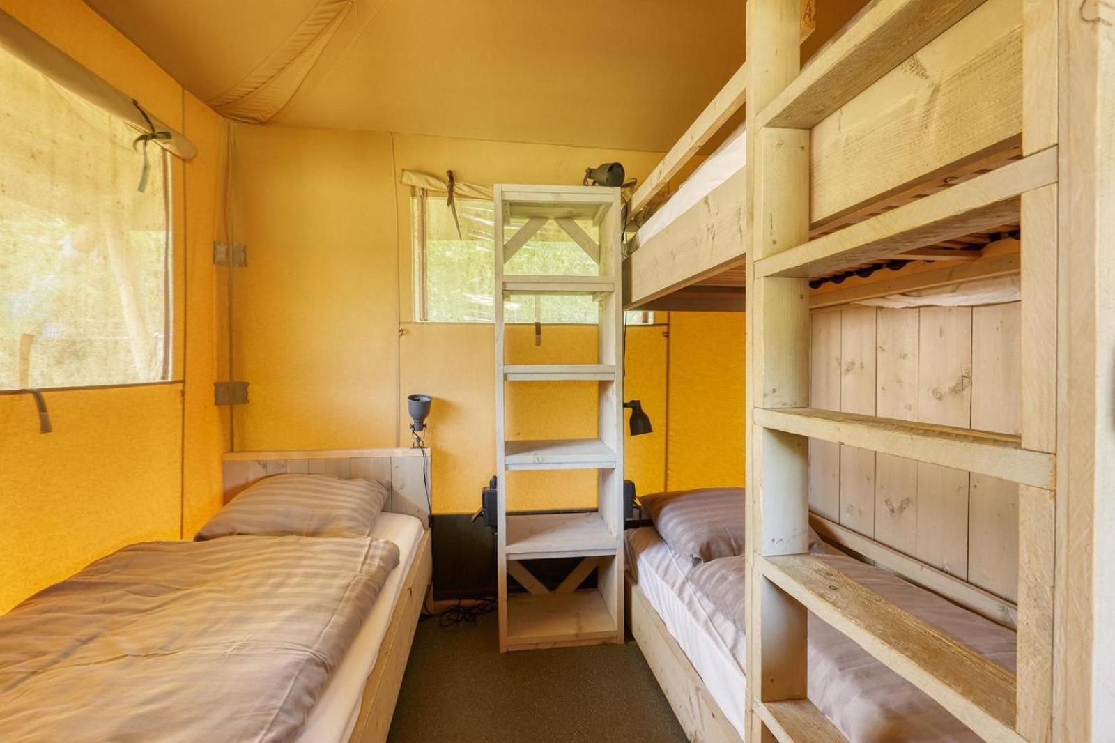 Glamping Lodge With Eco-Wellness Zeewolde Exterior photo