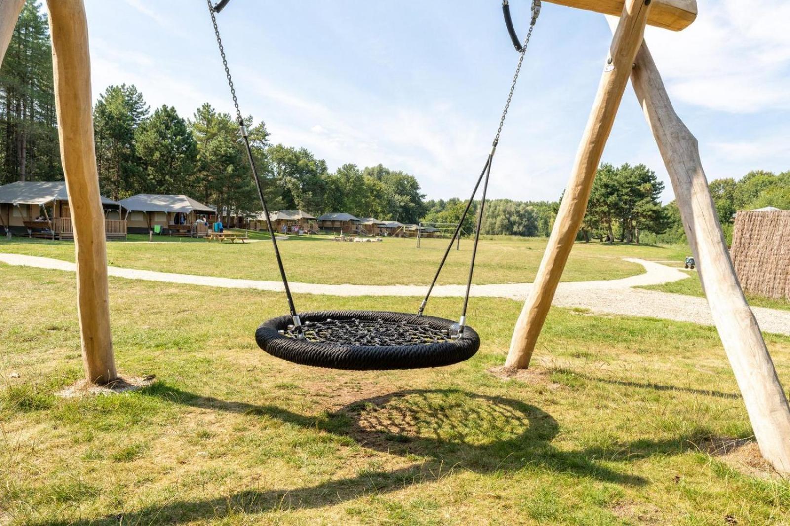 Glamping Lodge With Eco-Wellness Zeewolde Exterior photo