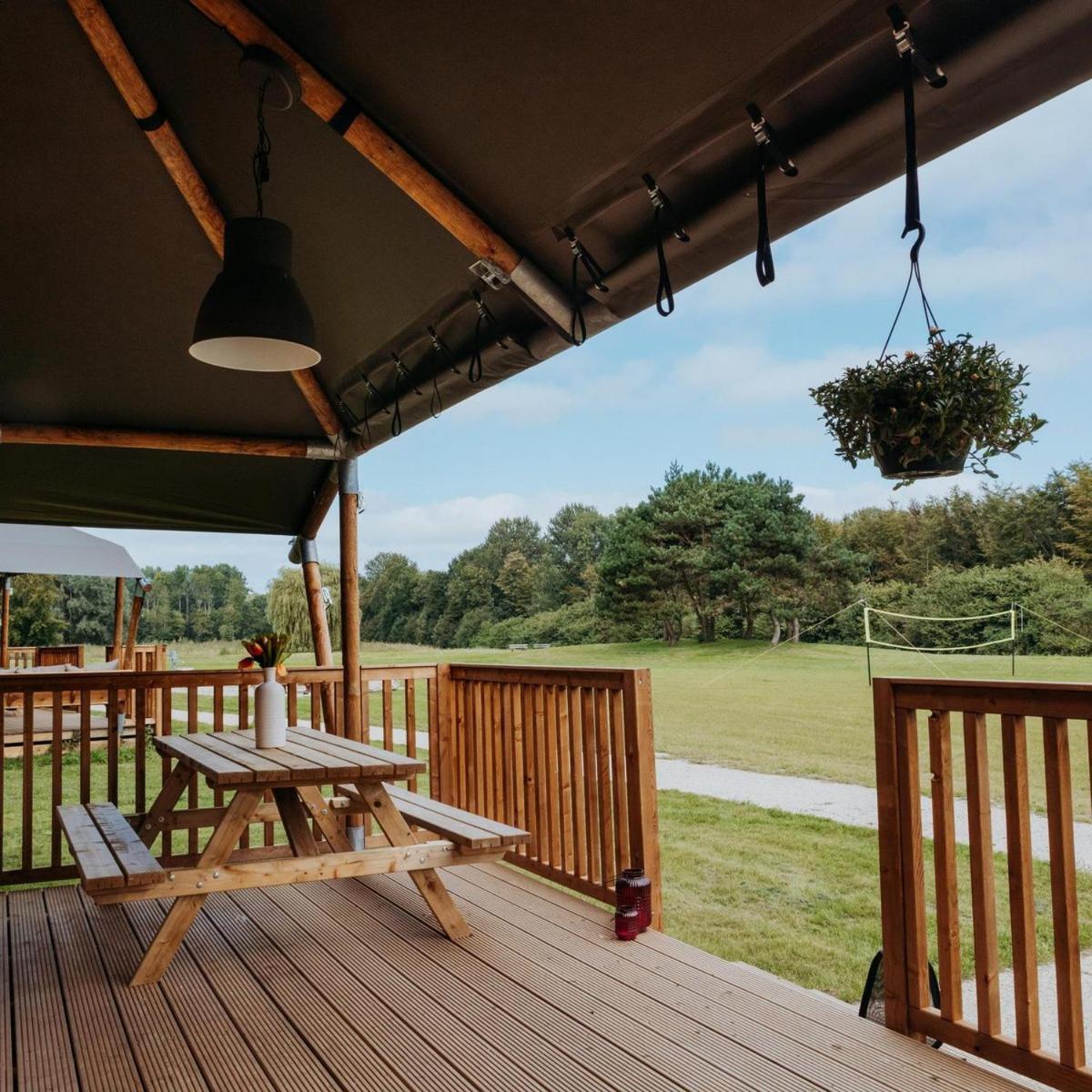 Glamping Lodge With Eco-Wellness Zeewolde Exterior photo