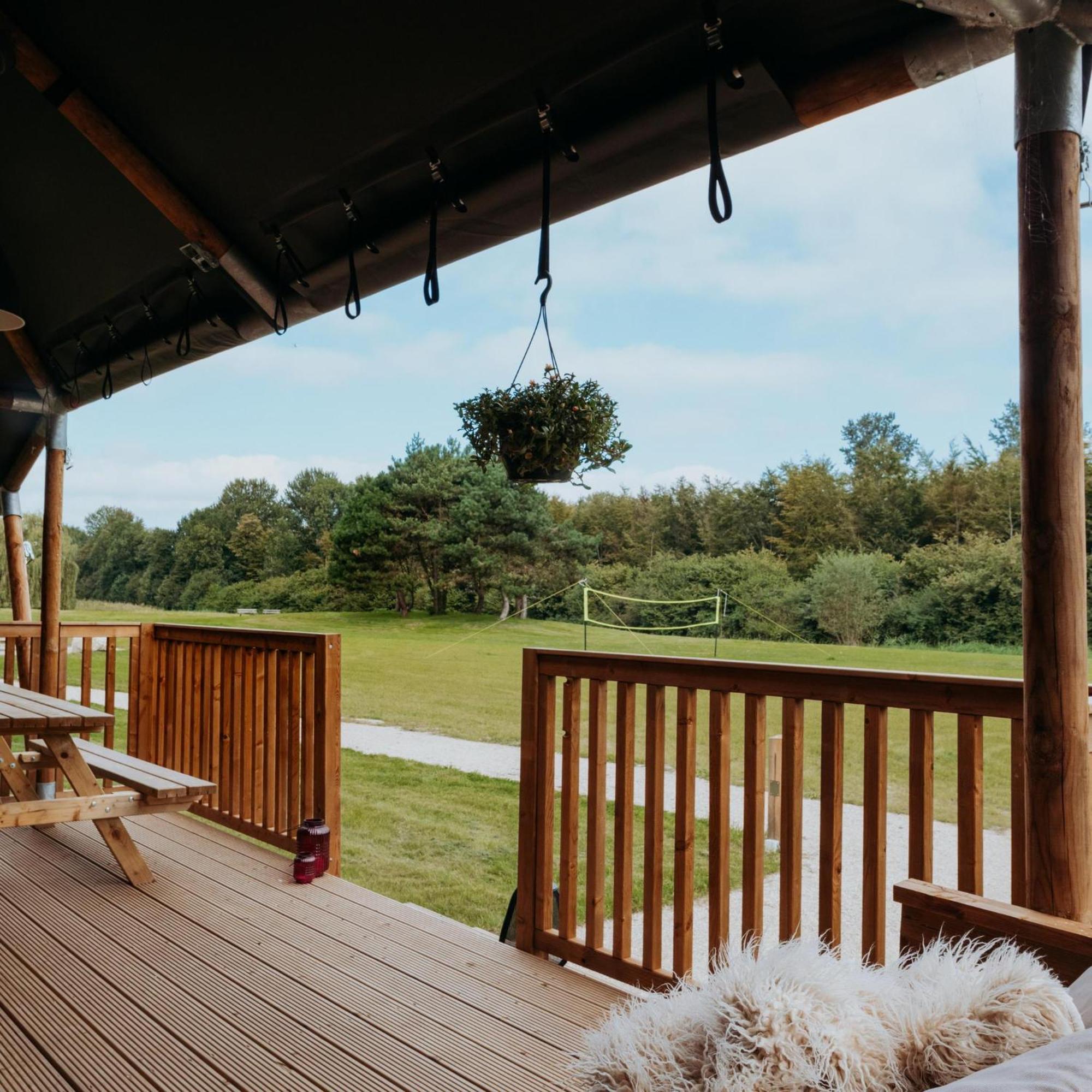 Glamping Lodge With Eco-Wellness Zeewolde Exterior photo