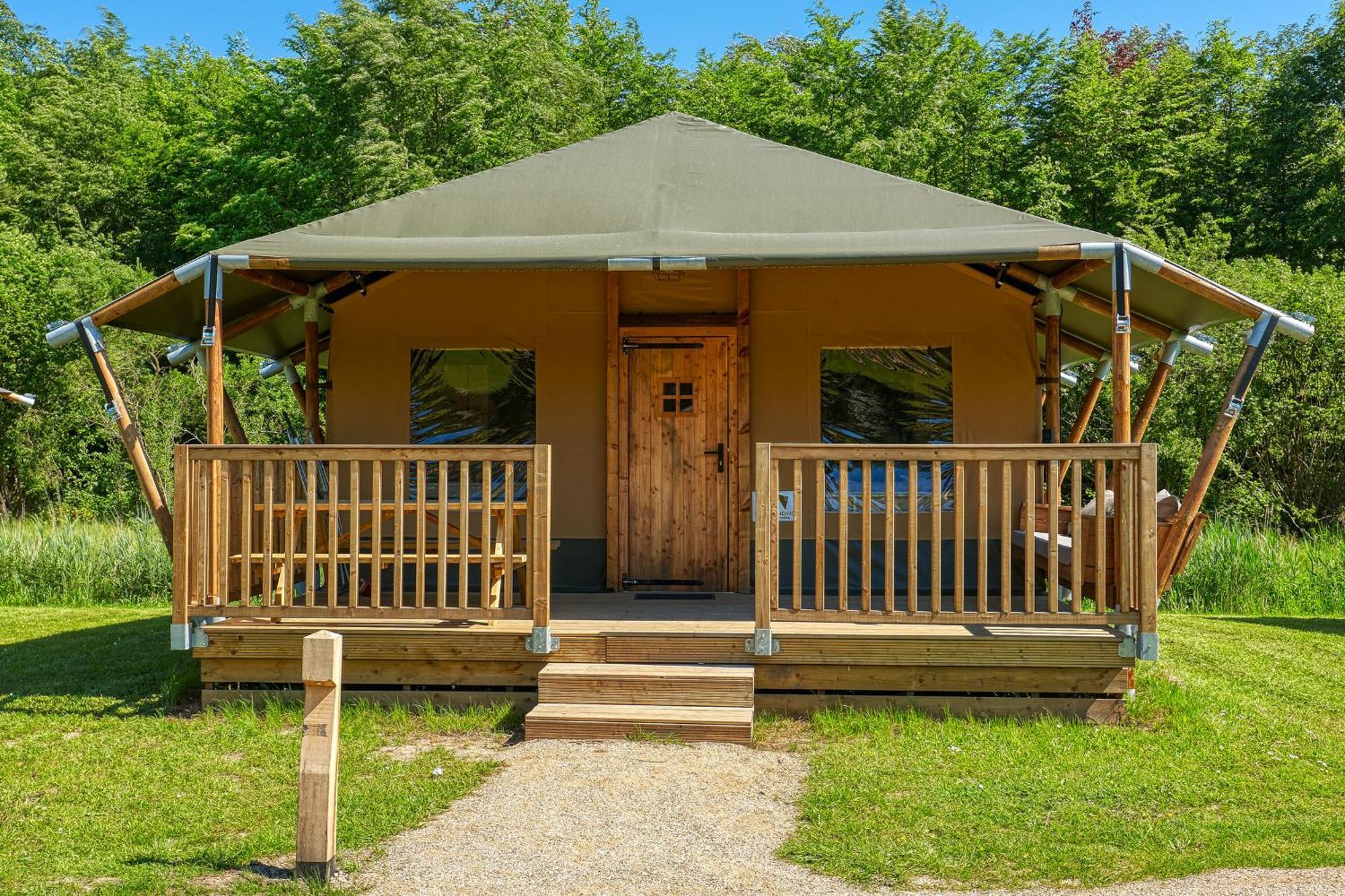 Glamping Lodge With Eco-Wellness Zeewolde Exterior photo